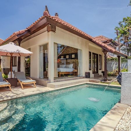 The Club Villas Seminyak Exteriör bild
