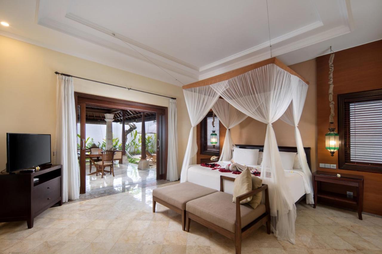 The Club Villas Seminyak Exteriör bild