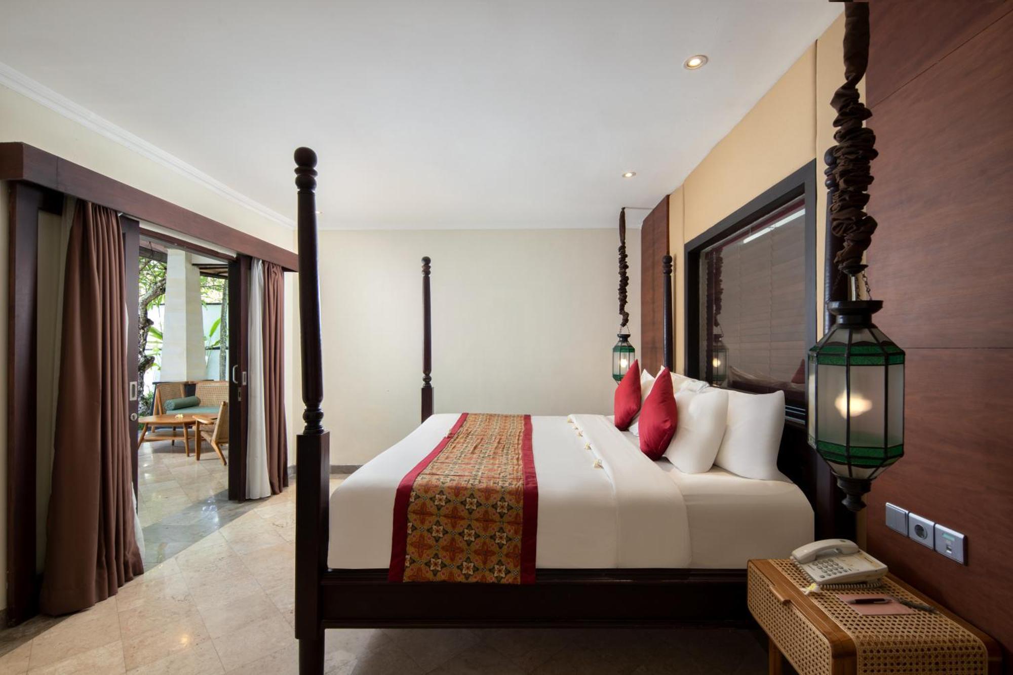 The Club Villas Seminyak Exteriör bild