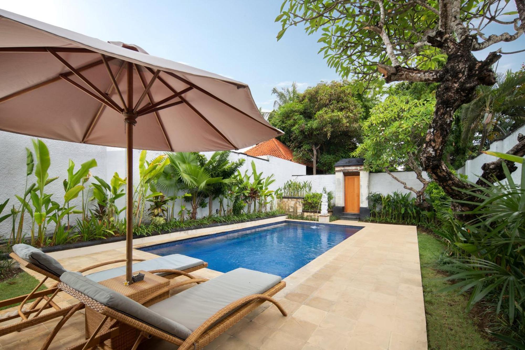 The Club Villas Seminyak Exteriör bild