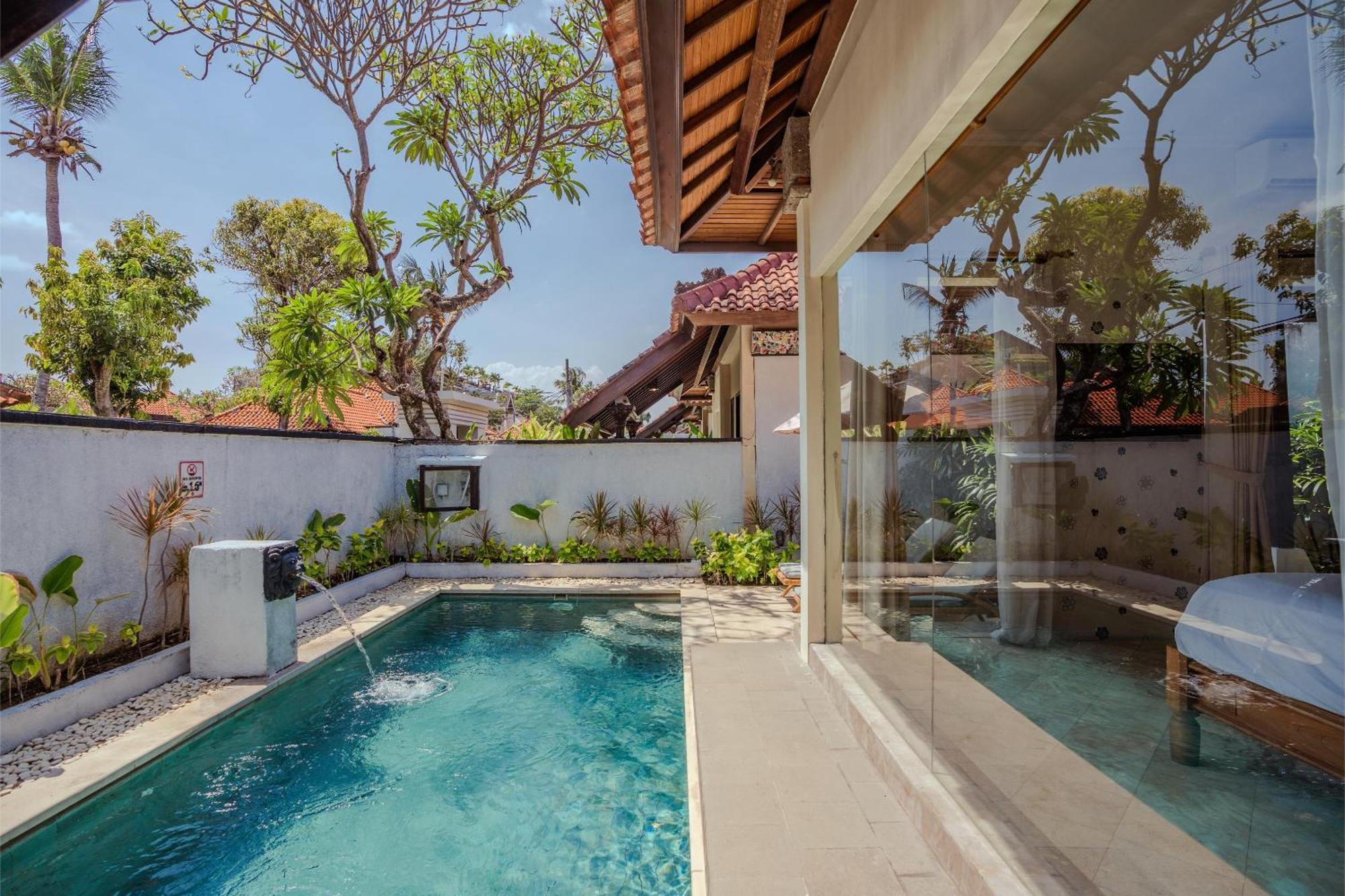 The Club Villas Seminyak Exteriör bild